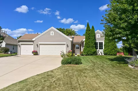 13800 W W Pr, New Berlin, WI 53151