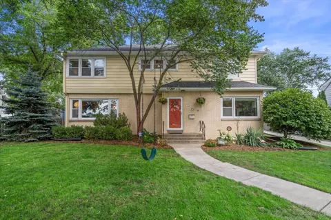 6300 N Santa Monica, Whitefish Bay, WI 53217