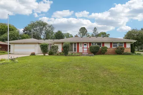 5665 W Range, Brown Deer, WI 53223