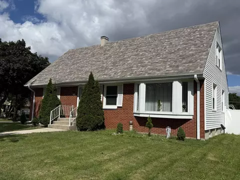 3700 S Massachusetts, Milwaukee, WI 53220