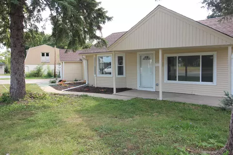 7127 W Forest Home, Greenfield, WI 53220