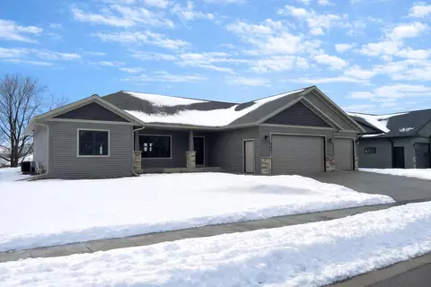 940 Crockett, Holmen, WI 54636