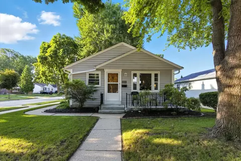 6701 W Ohio, Milwaukee, WI 53219