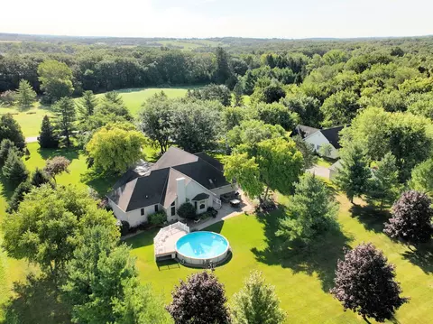 8818 Schaal, Burlington, WI 53105