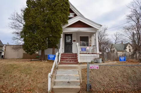 3268 N 16th, Milwaukee, WI 53206