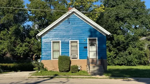 1332 S Memorial, Racine, WI 53403