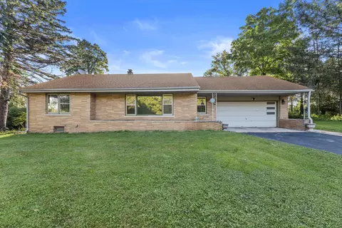 3110 S Wehr, New Berlin, WI 53146