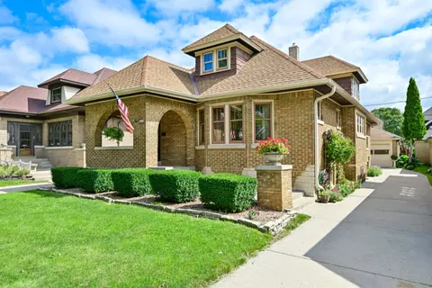 2230 N 60th, Milwaukee, WI 53208