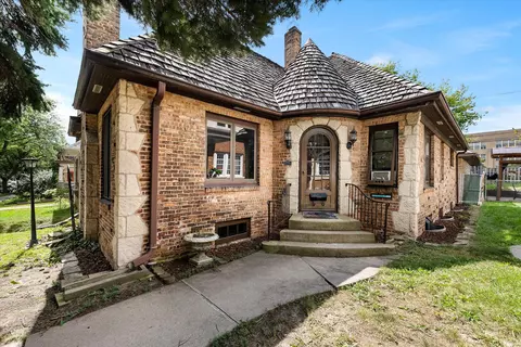 1727 S 30th, Milwaukee, WI 53215
