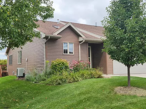 722 Indian Grass, Plymouth, WI 53073
