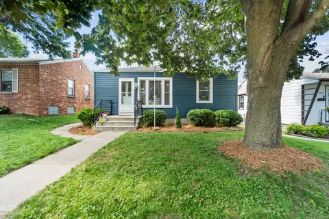 3671 S Whitnall, Milwaukee, WI 53207