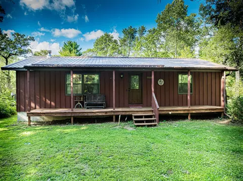 11660 Camp Ave, New Lyme, WI 54656