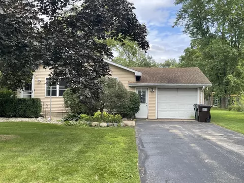 8725 380th, Randall, WI 53105