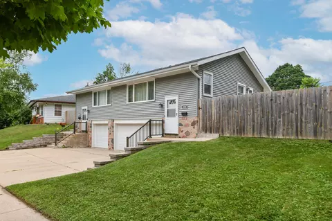 308 Rivera #310, Waukesha, WI 53189