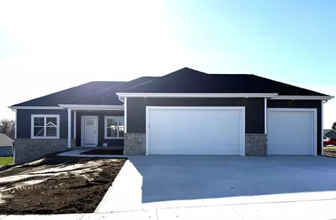 202 Edgewater, Theresa, WI 53091