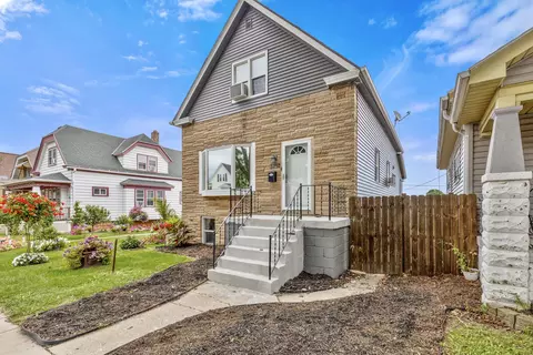 3252 S 14th, Milwaukee, WI 53215
