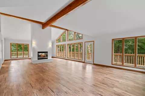 824 Tarrant, Fontana, WI 53125