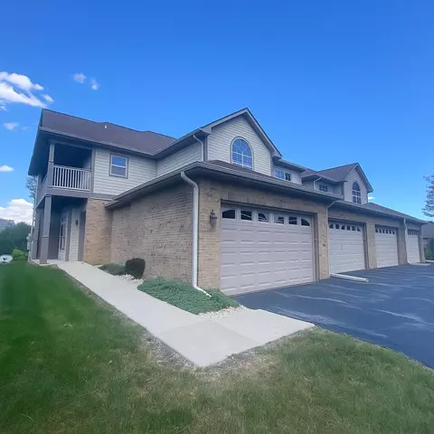 18107 W Wisconsin #201, Brookfield, WI 53045