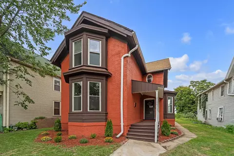 2030 W Pierce, Milwaukee, WI 53204