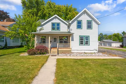 846 Third, Menasha, WI 54952