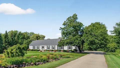 w6368 Briar Lane, Koshkonong, WI 53538