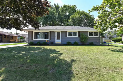 1845 Wedgewood, Racine, WI 53402
