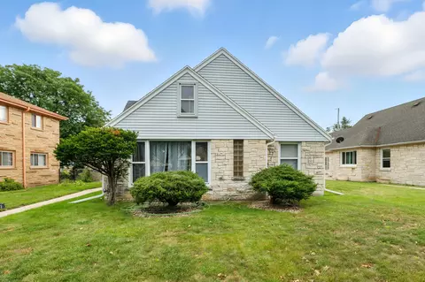 5641 W Melvina, Milwaukee, WI 53216