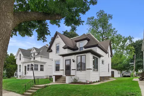 1519 Boyd, Racine, WI 53405