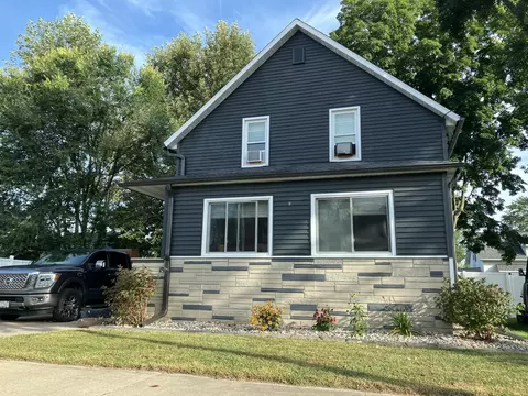 312 Siegert, Marion, WI 54950