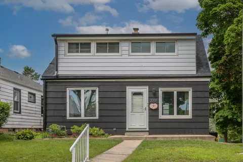 2001 S 97th, West Allis, WI 53227