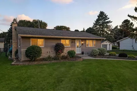 202 Bonner, Watertown, WI 53098