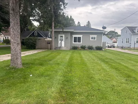 1901 Wall, Waukesha, WI 53188