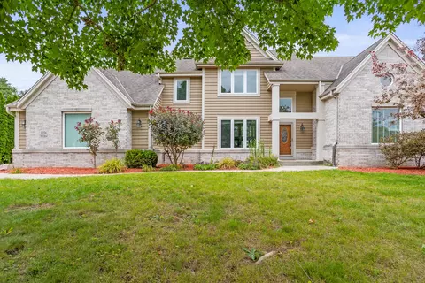 w156n5364 Bette, Menomonee Falls, WI 53051