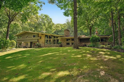 5880 Scenic, West Bend, WI 53095