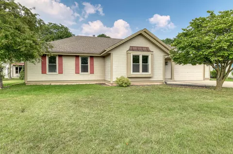 w226n2656 Aspenwood, Waukesha, WI 53186