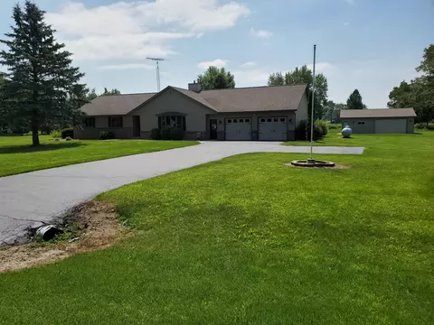 w5384 Wildlife Lane, Fond Du Lac, WI 54937