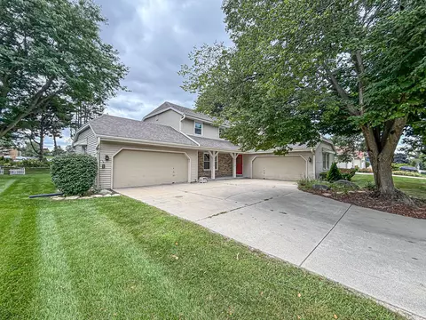 1715 Stardust, Waukesha, WI 53186