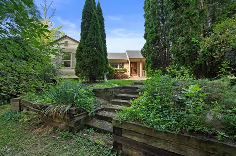 627 N 114th, Wauwatosa, WI 53226