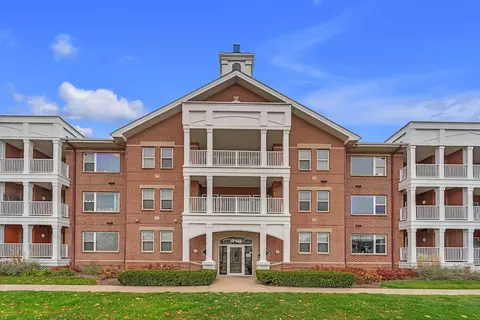 418 56th #308, Kenosha, WI 53140