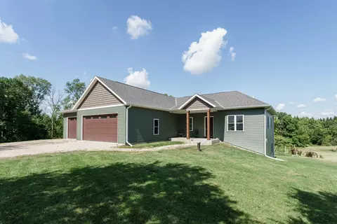 N5003 Mark, Hubbard, WI 53034