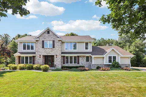 w249s6145 Deerfield, Waukesha, WI 53189