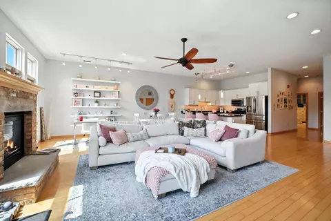 1835 N Commerce #102, Milwaukee, WI 53212