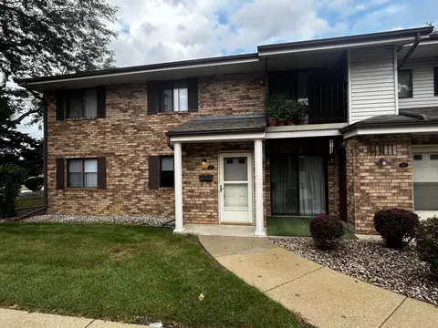 6820 Mariner #101, Mount Pleasant, WI 53406