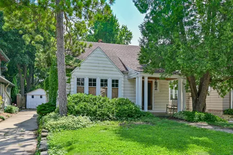 7939 Hillcrest, Wauwatosa, WI 53213