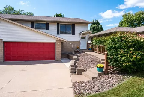 3166 33rd, La Crosse, WI 54601