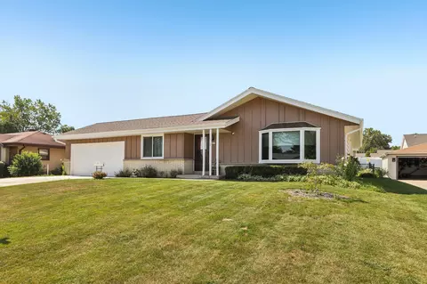 6179 S 39th, Greenfield, WI 53221