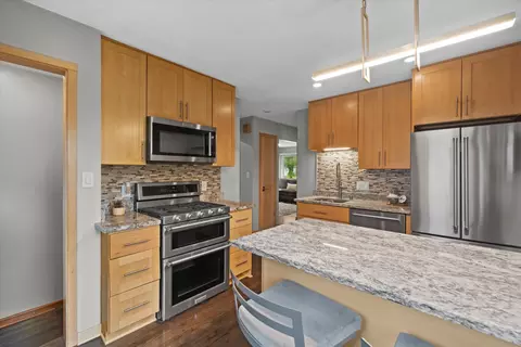 3572 S 5th, Milwaukee, WI 53207