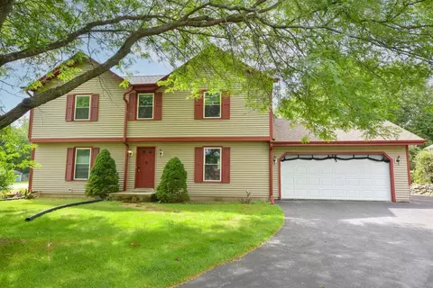 921 S Main, Saukville, WI 53080