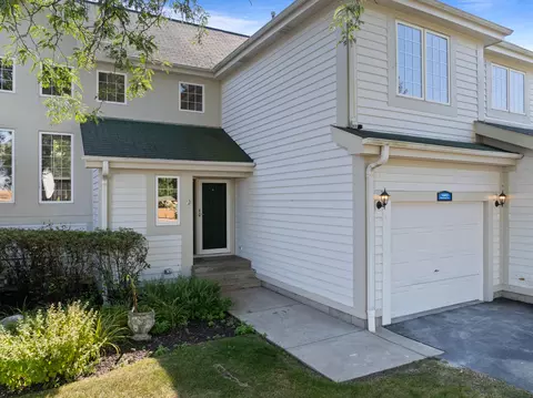 1683 Woodland #12-31, Geneva, WI 53147