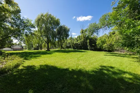 10820 W Bradley, Milwaukee, WI 53224